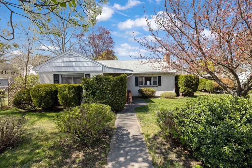 Unit for sale at 235 Cross Street, Winchester, MA 01890
