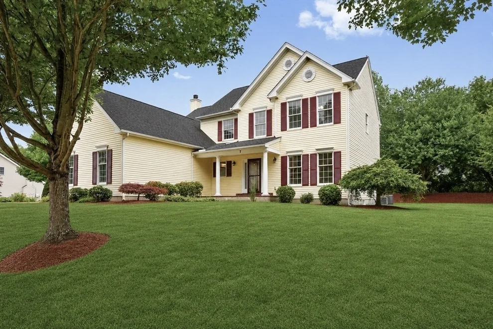 Unit for sale at 7 Whitehall Way, Bellingham, MA 02019