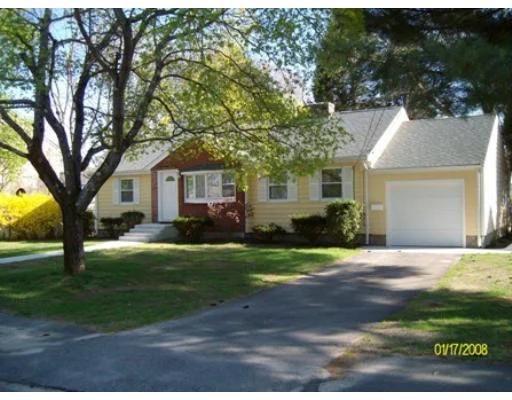 Unit for sale at 16 Lane Dr, Norwood, MA 02062