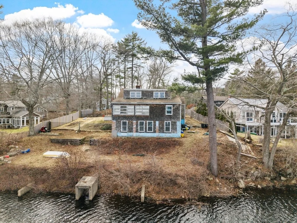 Unit for sale at 224 Echo Cove Road, Hamilton, MA 01982
