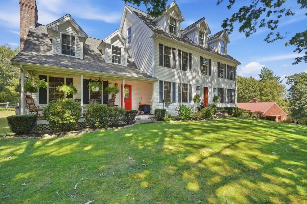 Unit for sale at 89-A Red Gate Rd, Tyngsborough, MA 01879