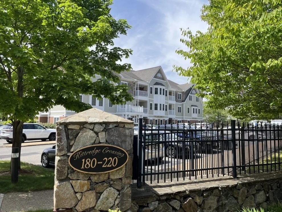 Unit for sale at 190 Chickering Rd, North Andover, MA 01845