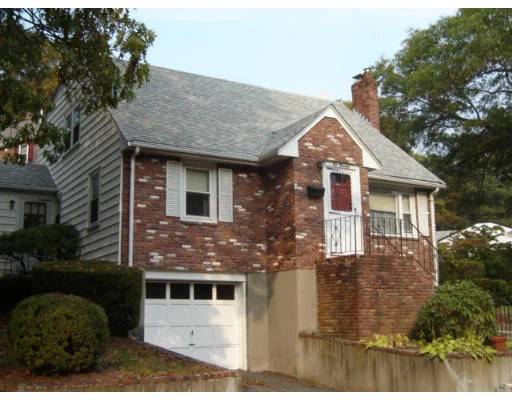 Unit for sale at 100 Emerald St, Quincy, MA 02169