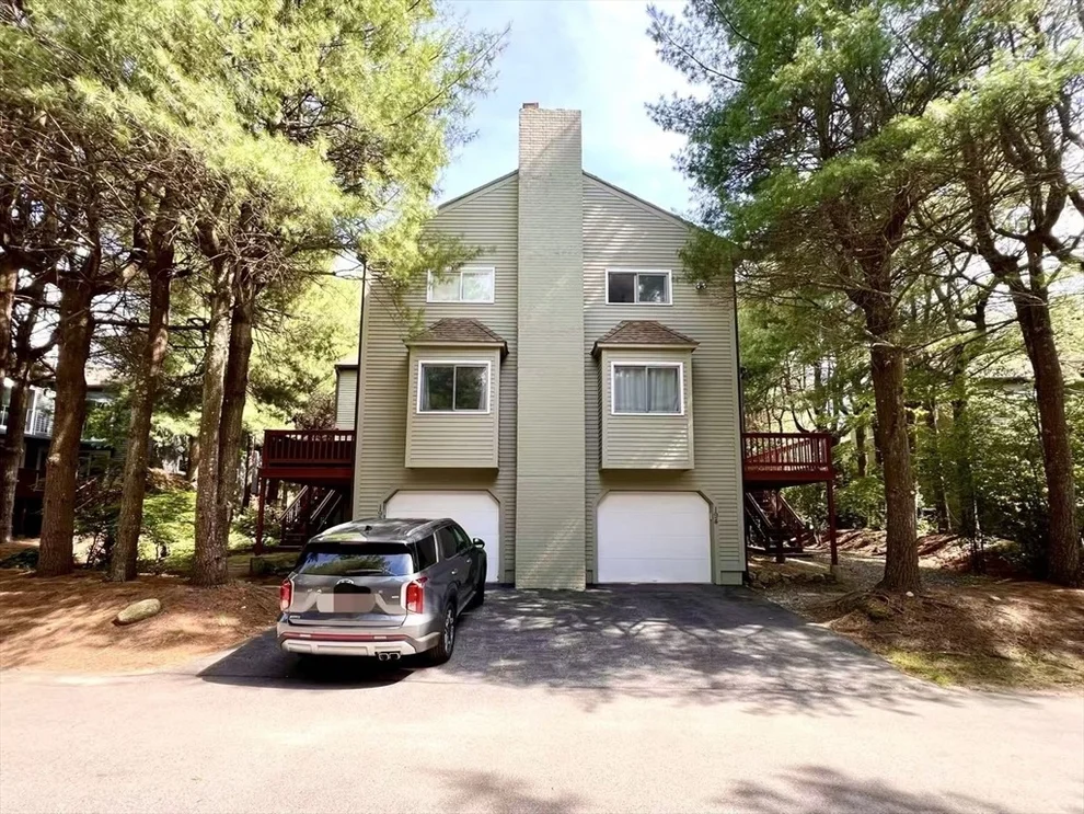 Unit for sale at 194 Captain Eames Cir, Ashland, MA 01721