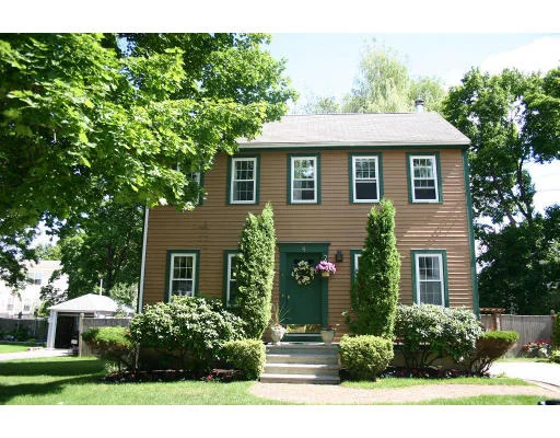 Unit for sale at 8 Chester St, Amesbury, MA 01913