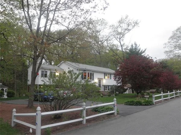 Unit for sale at 30 Little John Dr, Billerica, MA 01821