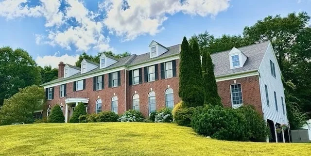 Unit for sale at 6 Everett Circle, Hopkinton, MA 01748