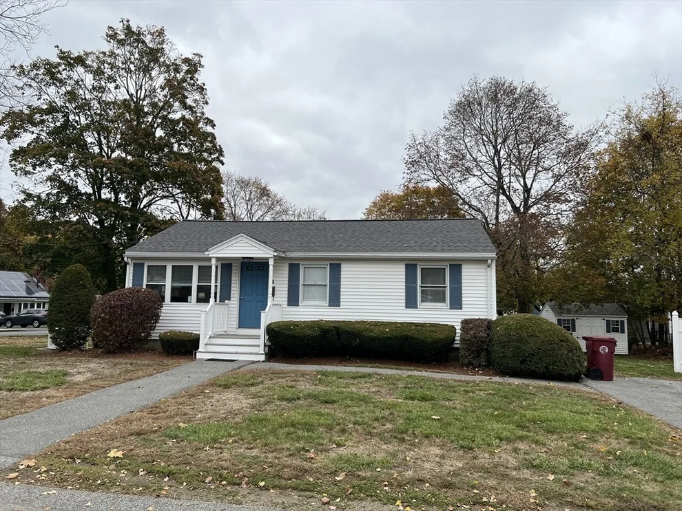 Unit for sale at 4 Glenmere St, Lowell, MA 01852