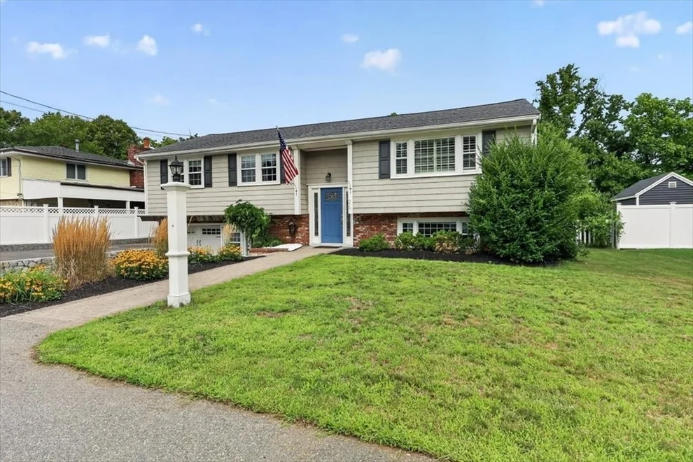 Unit for sale at 26 Townsend Ave, Braintree, MA 02184