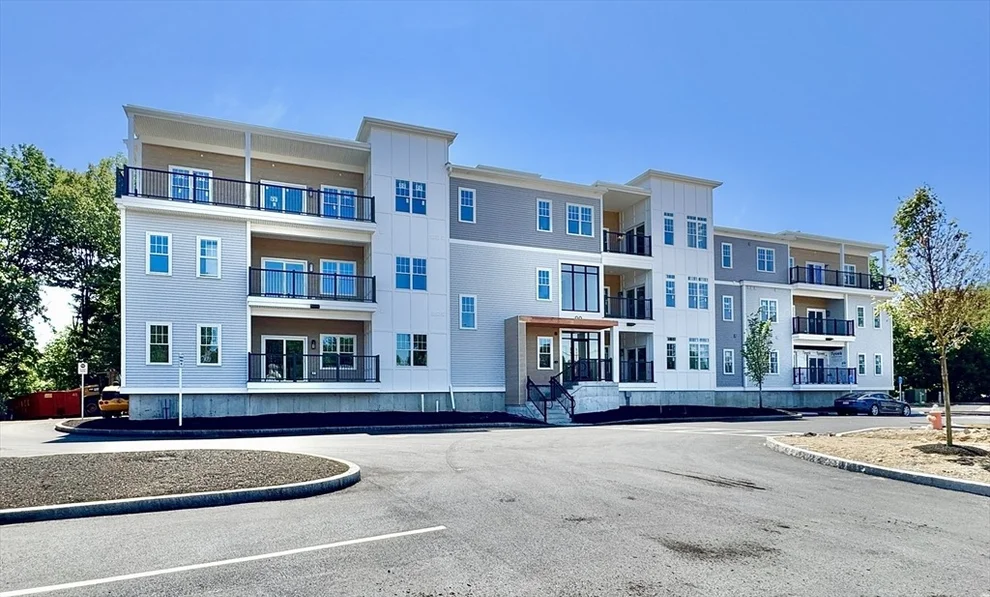 Unit for sale at 90 E Central St, Franklin, MA 02038