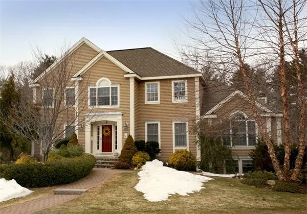 Unit for sale at 1 Ingalls Way, Middleton, MA 01949