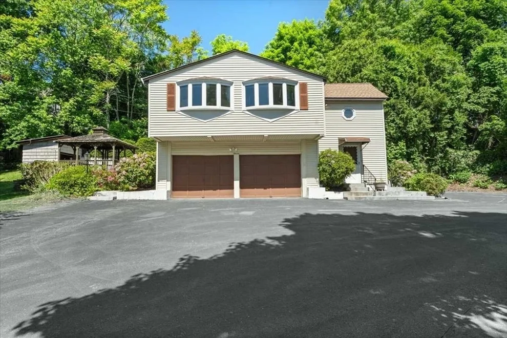 Unit for sale at 11 Pocono Rd., Worcester, MA 01605
