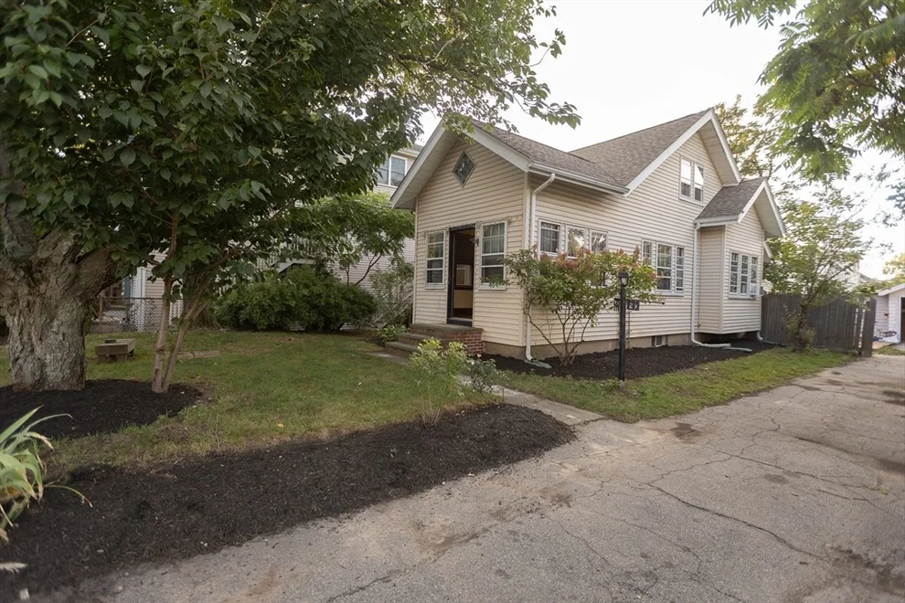 Unit for sale at 29 Oval Rd, Quincy, MA 02170