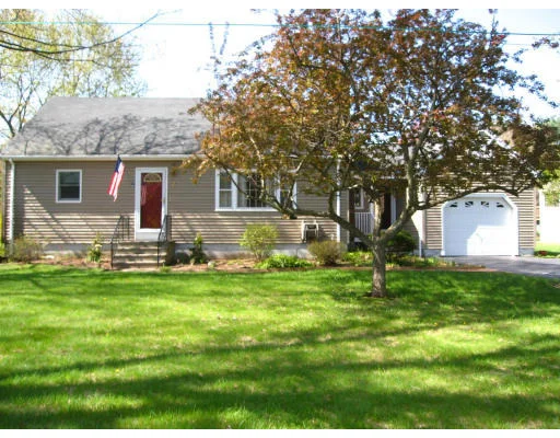 Unit for sale at 7 Juniper Brook Rd, Northborough, MA 01532