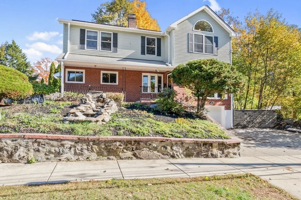 Unit for sale at 97 Oak St, Stoneham, MA 02180