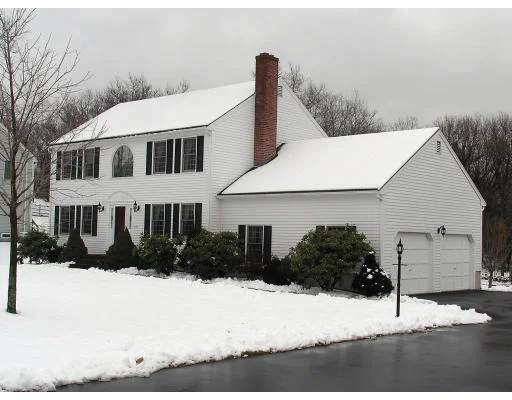 Unit for sale at 31 Wampanoag Drive, Franklin, MA 02038