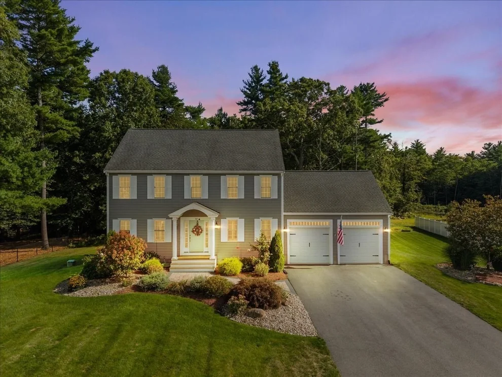 Unit for sale at 32 Pocksha Dr, Middleboro, MA 02346