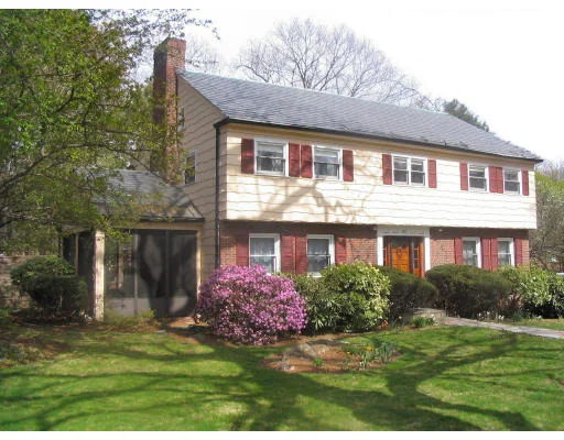 Unit for sale at 869 West Roxbury Pkwy, Brookline, MA 02467