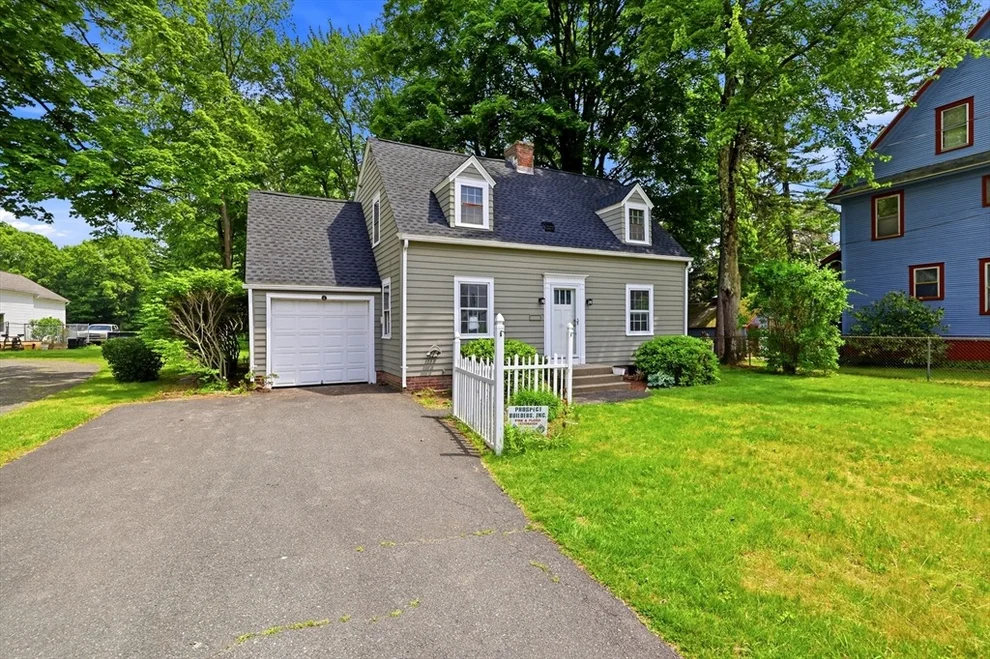 Unit for sale at 43 Elm Street, East Longmeadow, MA 01028