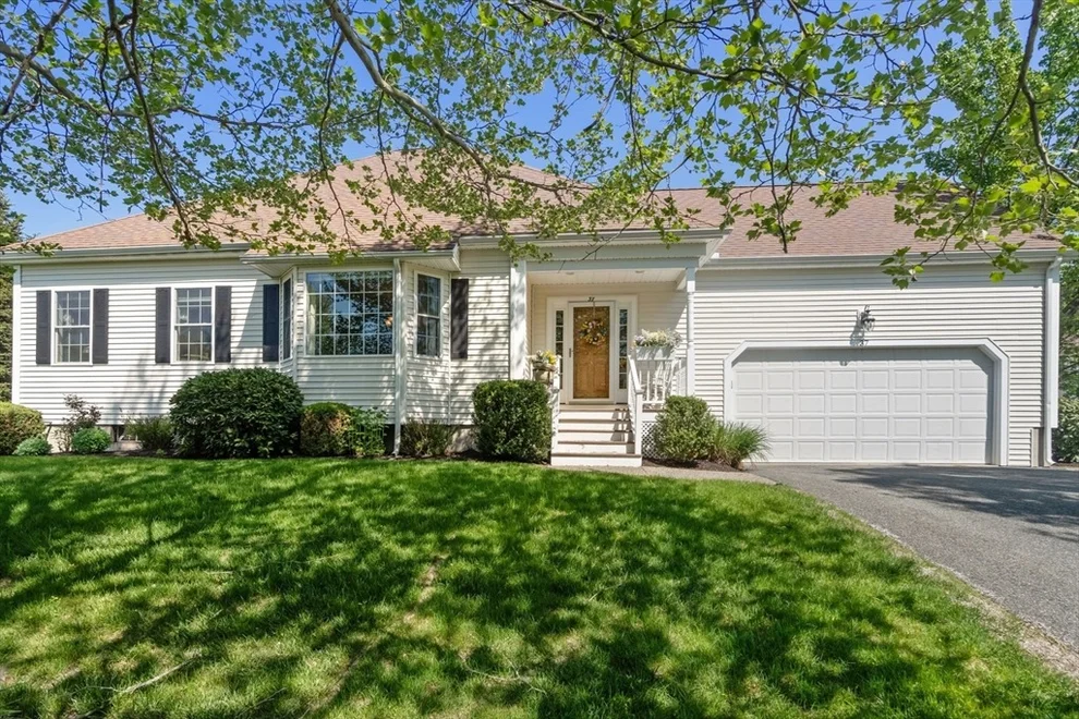 Unit for sale at 37 Rockville Mdws, Millis, MA 02054