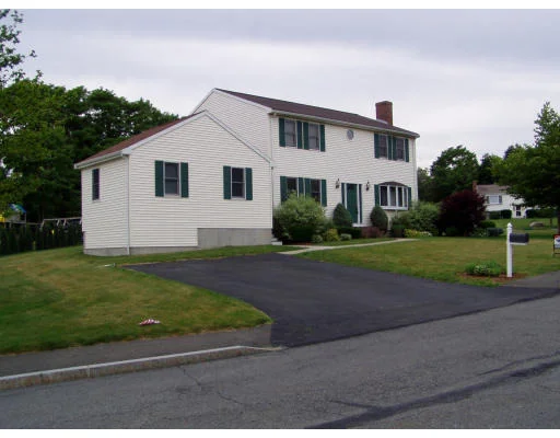 Unit for sale at 16 Springwood Drive, Abington, MA 02351