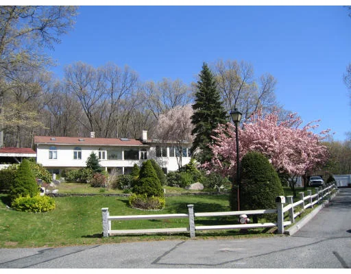 Unit for sale at 52 Donna Lee Lane, Ashland, MA 01721