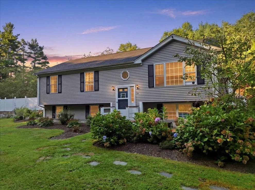 Unit for sale at 15 Old Center St, Middleboro, MA 02346