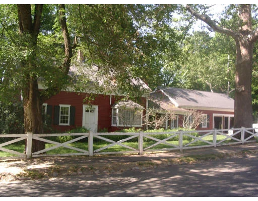 Unit for sale at 61 Meadow St, Northampton, MA 01062