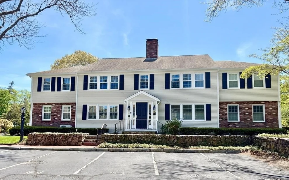 Unit for sale at 727 Main Street, Barnstable, MA 02655