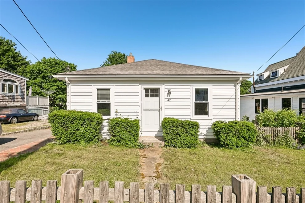 Unit for sale at 42 E Main St, Gloucester, MA 01930