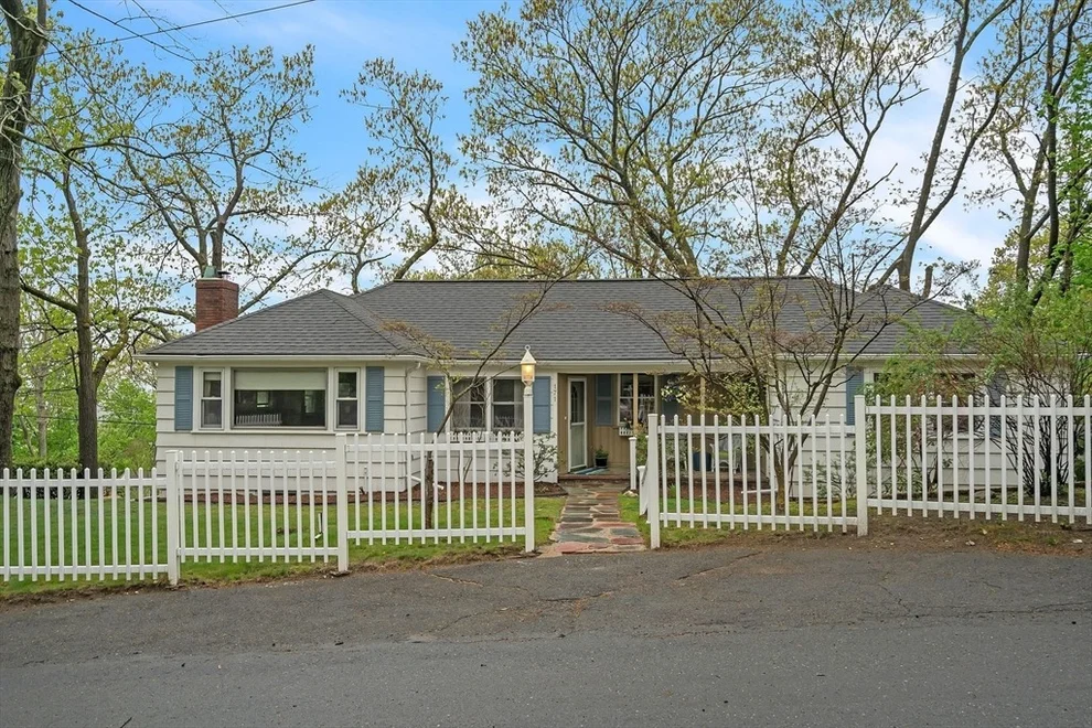 Unit for sale at 171 Virginia Rd, Waltham, MA 02453