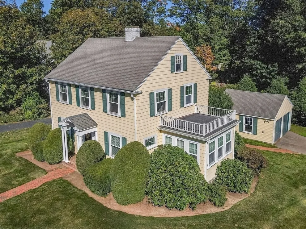 Unit for sale at 14 Cottage St, Sharon, MA 02067