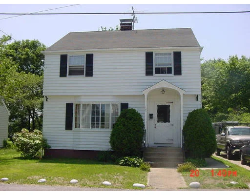 Unit for sale at 17 Abbott Rd, Gloucester, MA 01930
