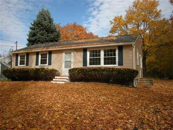 Unit for sale at 66 Maple St, West Newbury, MA 01985