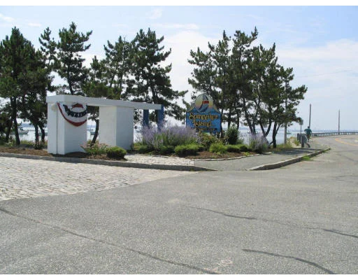 Unit for sale at 11 Spinnaker Hill Ln, Hull, MA 02045