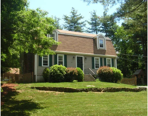 Unit for sale at 119 Longhill Rd, Franklin, MA 02038