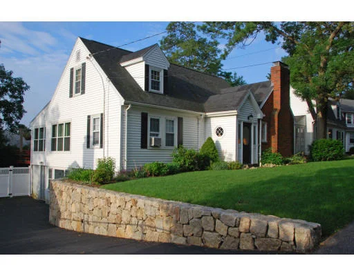 Unit for sale at 36 Oak Hill Rd, Waltham, MA 02451