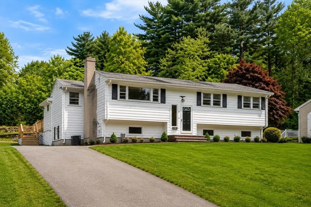 Unit for sale at 33 Heather Drive, Norwood, MA 02062