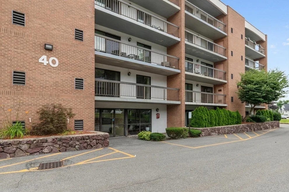 Unit for sale at 40 Main St, Stoneham, MA 02180