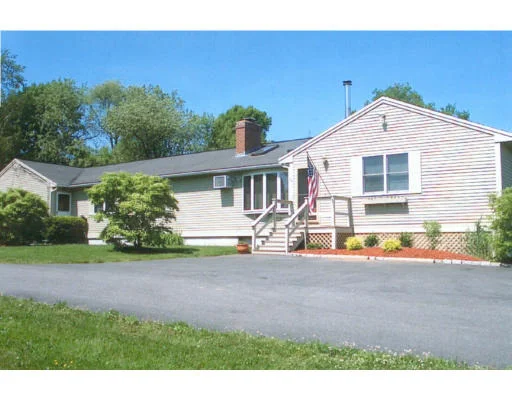 Unit for sale at 64 Western Avenue, Essex, MA 01929