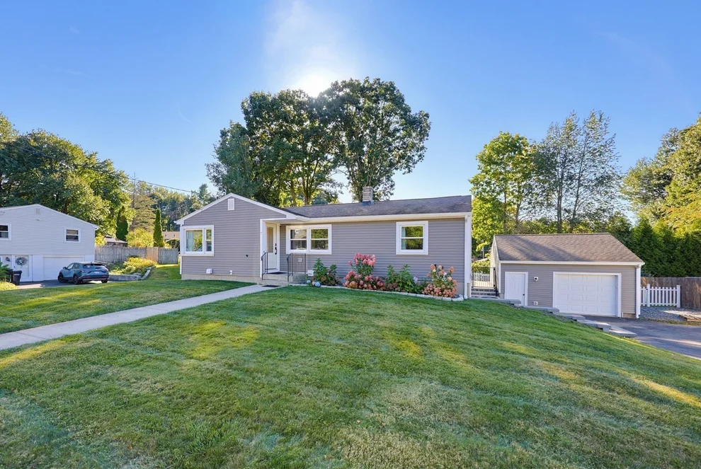 Unit for sale at 7 Phoenix Road, Auburn, MA 01501
