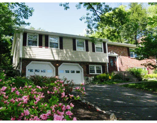 Unit for sale at 3 Vinson Circle, Winchester, MA 01890