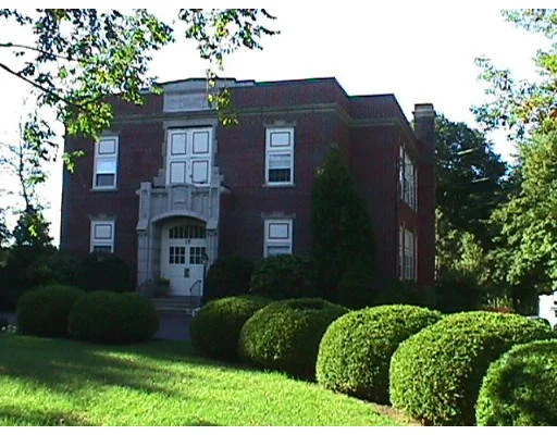 Unit for sale at 15 Green St, Ipswich, MA 01938