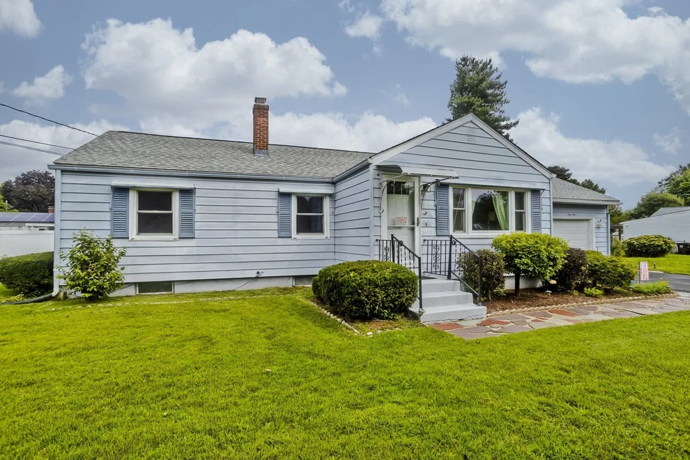 Unit for sale at 41 Dartmouth St, Agawam, MA 01001