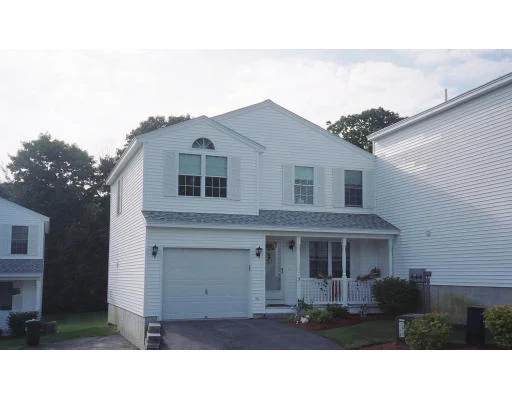 Unit for sale at 5 Meghan Ln, Dracut, MA 01826