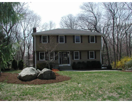 Unit for sale at 5 Hillcrest Dr, Milford, MA 01757