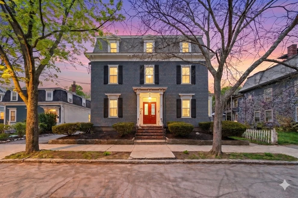 Unit for sale at 6 Linden St, Salem, MA 01970