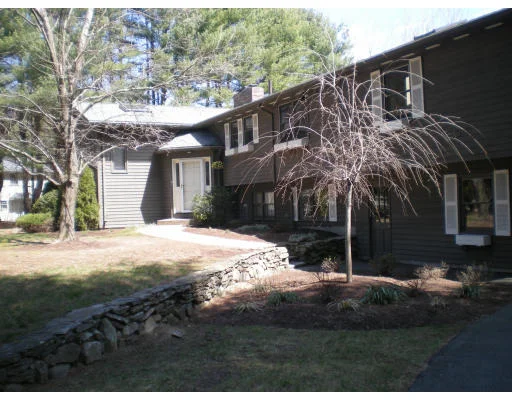 Unit for sale at 30 Surrey Lane, Sudbury, MA 01776