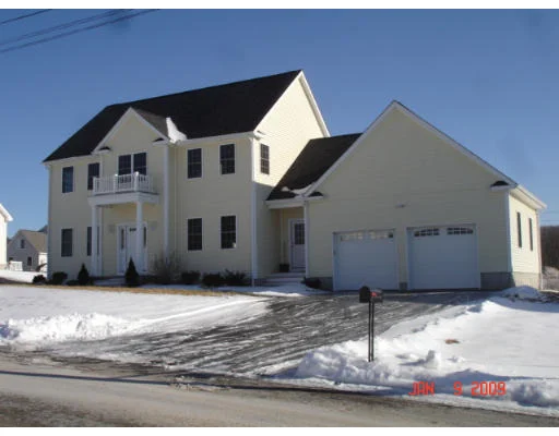 Unit for sale at 67 Sunny Ave, Webster, MA 01570