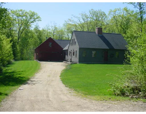 Unit for sale at 371 Jewett Road, Barre, MA 01005
